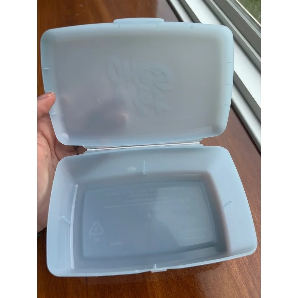 Wet Ones Travel Wipes empty Case Plastic Reusable Dispenser Container‎